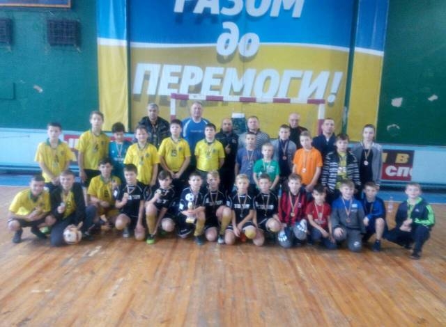 Команди Черкаського району провели змагання з футзалу «Різдвяний турнір»