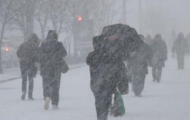 Сильний мокрий сніг та хуртовини очікуються на Черкащині