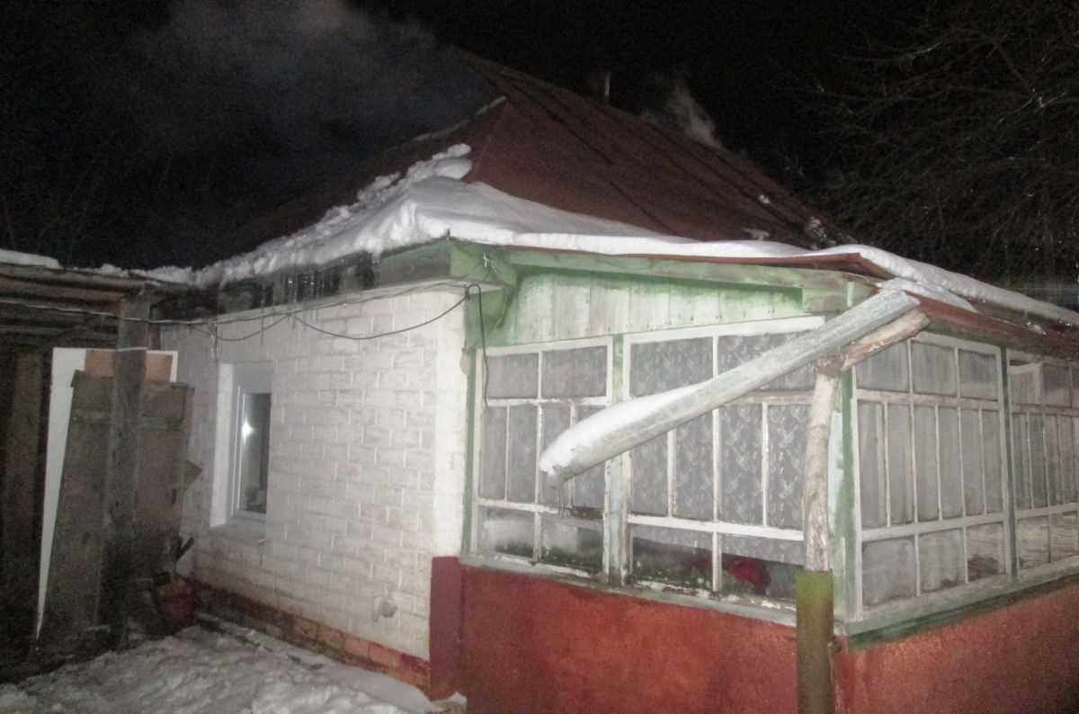 У селі на Кам’янщині вночі загорілася хата