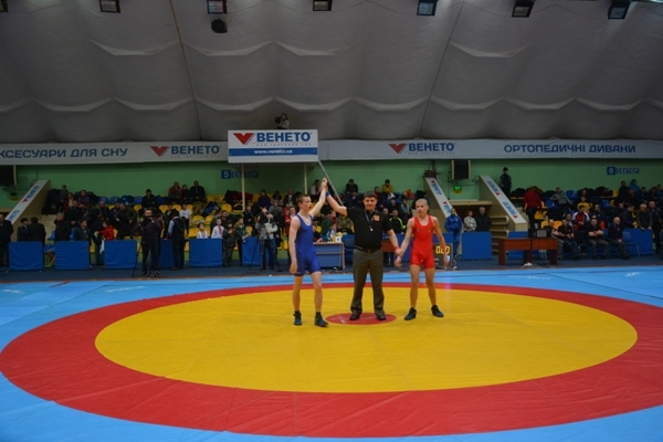 У Черкасах відбувся чемпіонат України з греко-римської боротьби