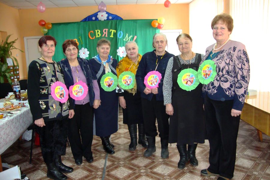 У Чорнобаївській районній бібліотеці вшанували минулорічних ювілярів