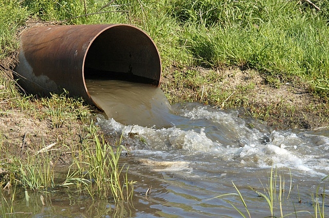 Золотоніське підприємство заборгувало за скид до каналізації стічних вод із забрудненням