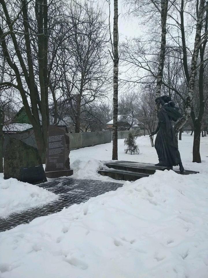 На Корсунщині викрали бронзову стелу з пам’ятника Івана Сошенка