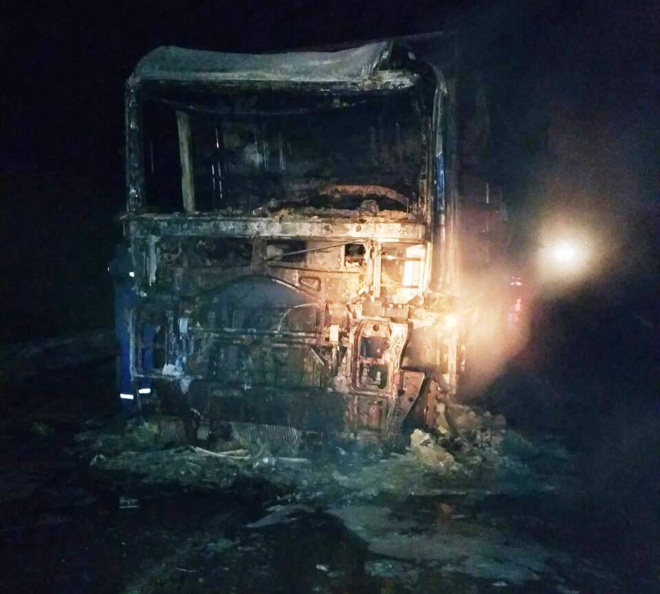 На трасі Київ-Одеса загорілася вантажівка