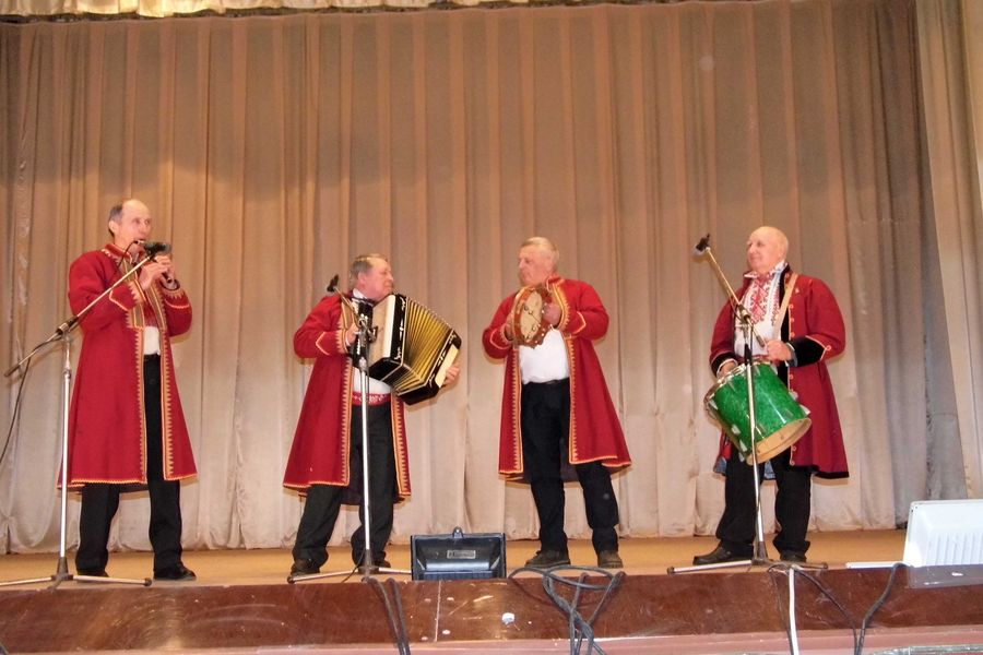 Чорнобаївський хор ветеранів праці «Житограй» подарував своїм прихильникам святковий концерт