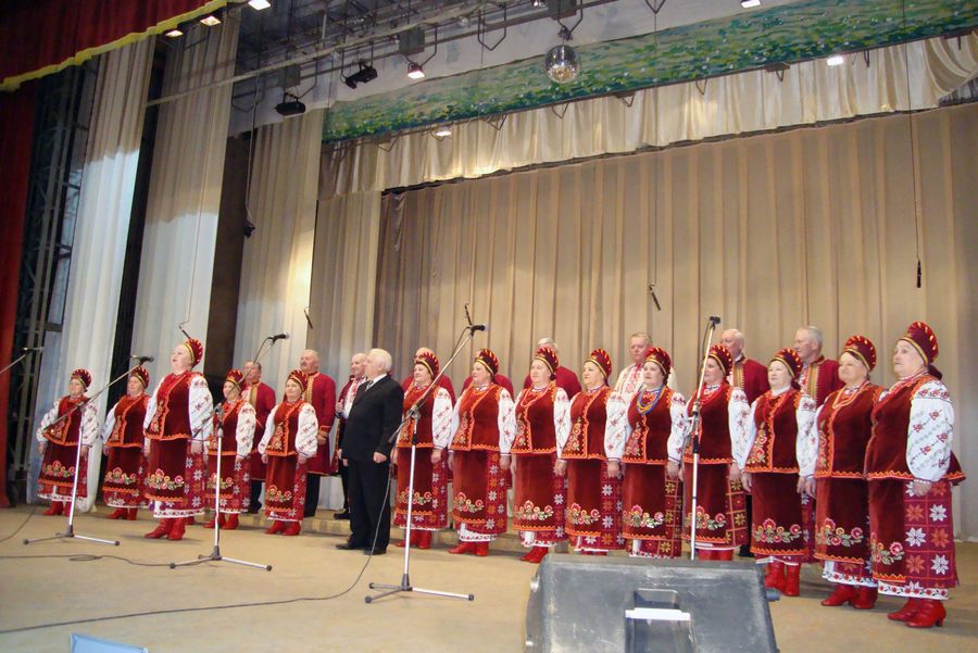 Чорнобаївський хор ветеранів праці «Житограй» подарував своїм прихильникам святковий концерт