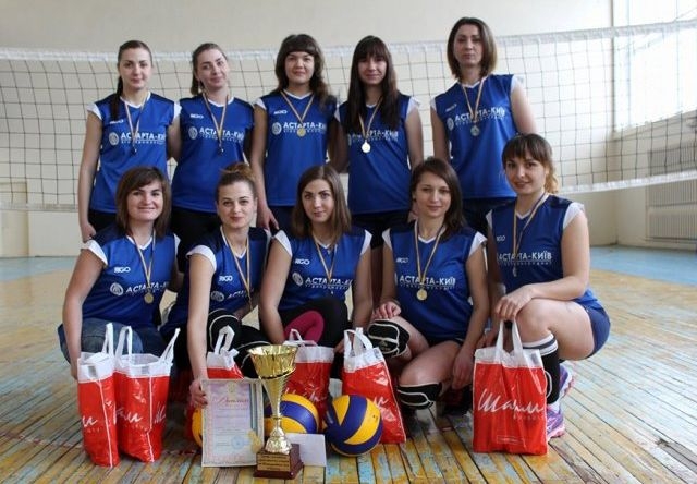 З нагоди Міжнародного жіночого дня у Чорнобаї провели волейбольні змагання