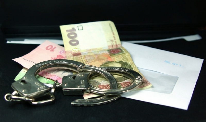 Черкаські фіскали провели антикорупційні заходи
