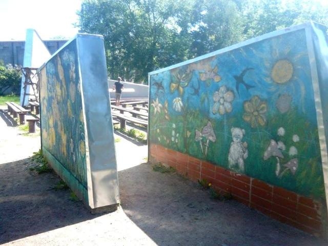 У Черкасах ремонтують сцену в Дитячому парку (ФОТО)
