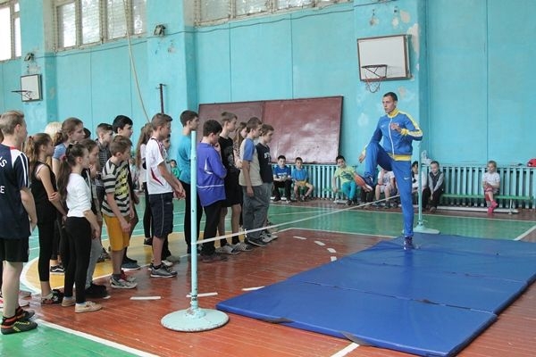 Черкаська школа долучилася до проекту «Do like Olympians»