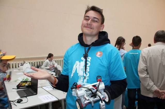 Черкаський школяр виборов третє місце на олімпіаді з робототехніки