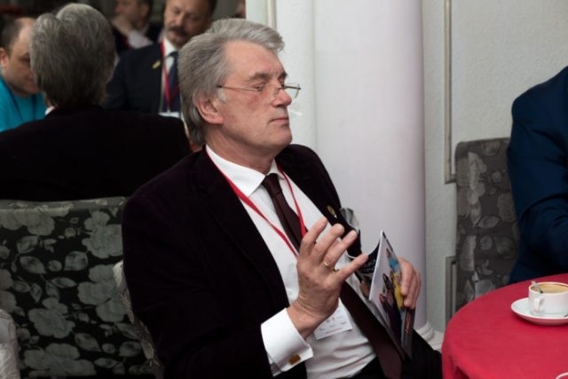 Віктор Ющенко в Черкасах читатиме вірші