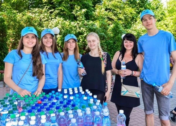 «Пий воду – здавай сесію»: в УДПУ відбулася оздоровча акція