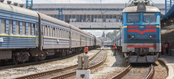 Понад 50 % пасажирських перевезень в області припадають на залізничний транспорт