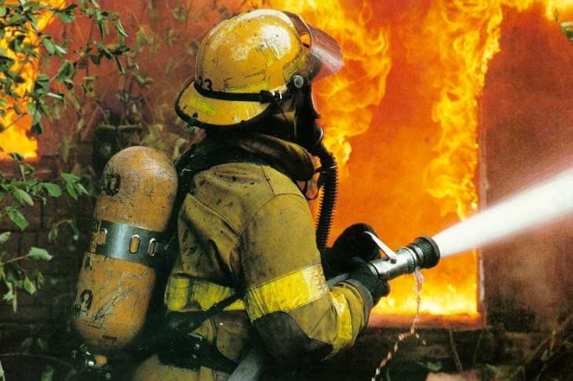 На Черкащині 1,5 години гасили пожежу житлового будинка