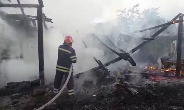 На Черкащині трапилася пожежа на пилорамі (ВІДЕО)