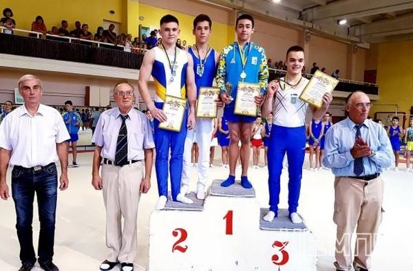 Черкаські гімнасти перемогли на відкритому чемпіонаті Києва