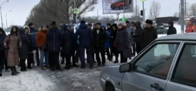 Автошлях «Київ-Умань» продовжують блокувати