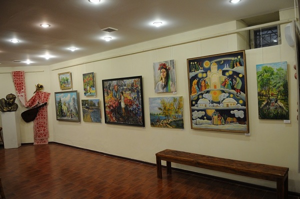 У музеї «Кобзаря» відкрилася виставка студентських художніх робіт