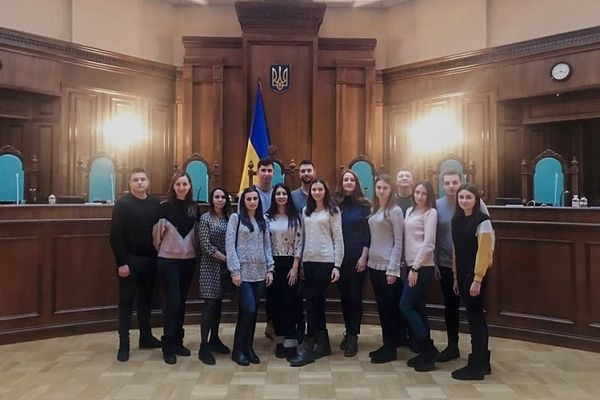 Студенти ЧНУ відвідали Конституційний Суд України
