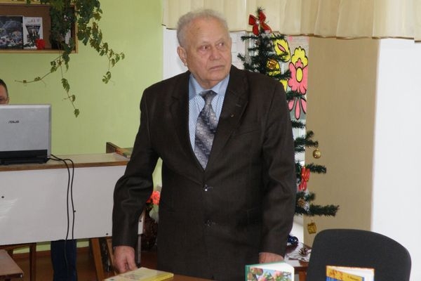 Петро Вольвач став лауреатом премії імені родини Симиренків