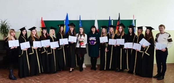 В УДПУ вручили дипломи магістрам