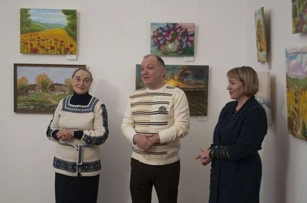 У Черкасах відкрилася виставка народної картини Катерини Баужі
