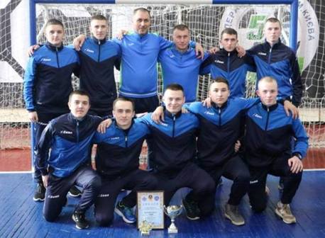 Черкаські рятувальники тріумфували на всеукраїнських змаганнях з футзалу