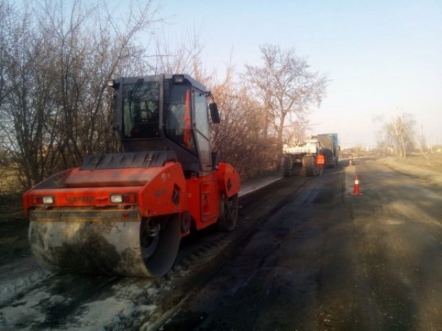 САД: Триває ремонт автодороги Р-10 біля села Геронимівка