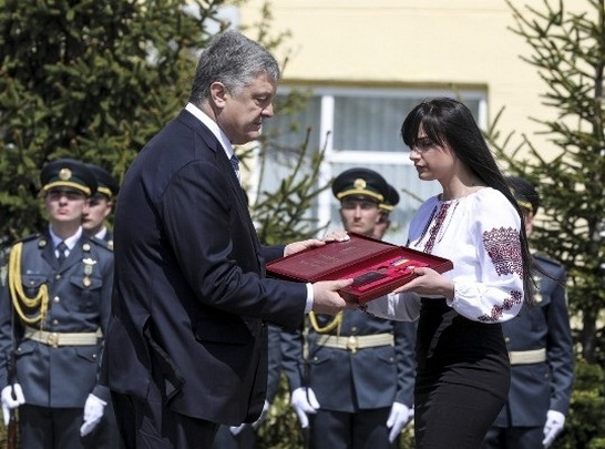 Президент присвоїв звання Герой України генерал-майору Ігорю Момоту посмертно