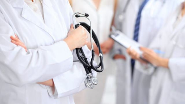 У черкаських медзакладах бракує медсестер