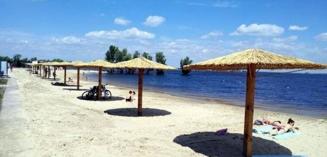 Три комунальних пляжі і один приватний готові до купального сезону у Черкасах