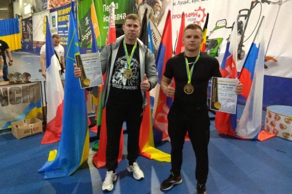 Викладач та студент УДПУ здобули призові місця на чемпіонаті світу з пауерліфтінгу