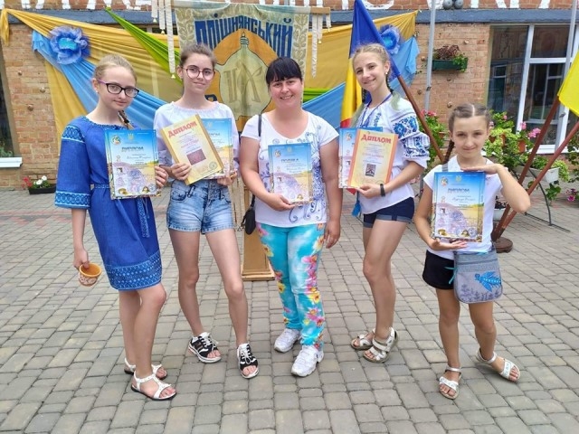 Талановиті черкащанки привезли перемогу з гончарної столиці України (ФОТО)