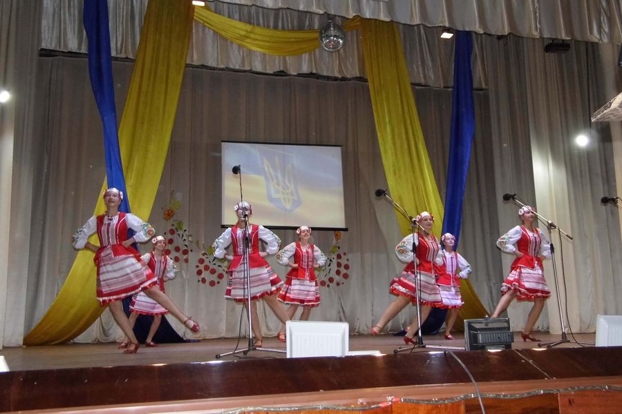 У Чорнобаї День Конституції відзначили святковим концертом