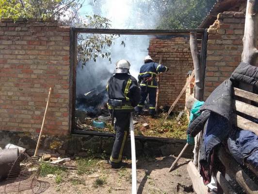 За добу на хуторі Набокова в Городищенському районі виникли дві пожежі