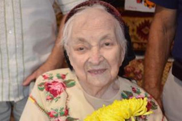Смілянську майстриню Тамару Гаєнко привітали з 100-річчям