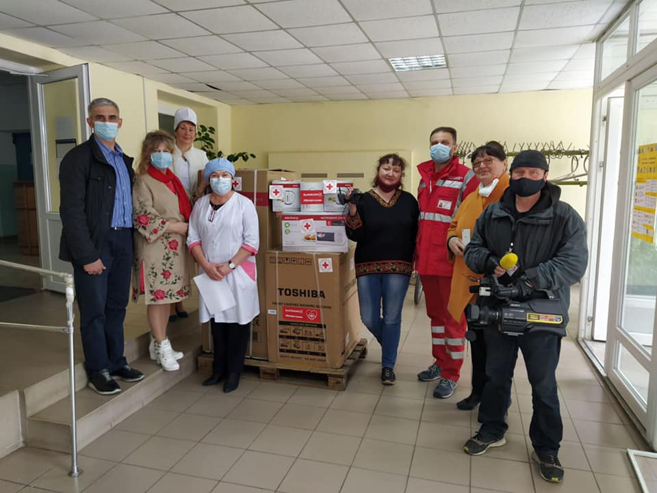 Черкаські лікарні отримали допомогу від благодійників