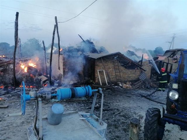 На Корсунщині дівчинка спалила 15 тонн сіна