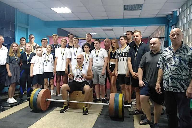 Черкаські важкоатлети змагались на Чемпіонаті району
