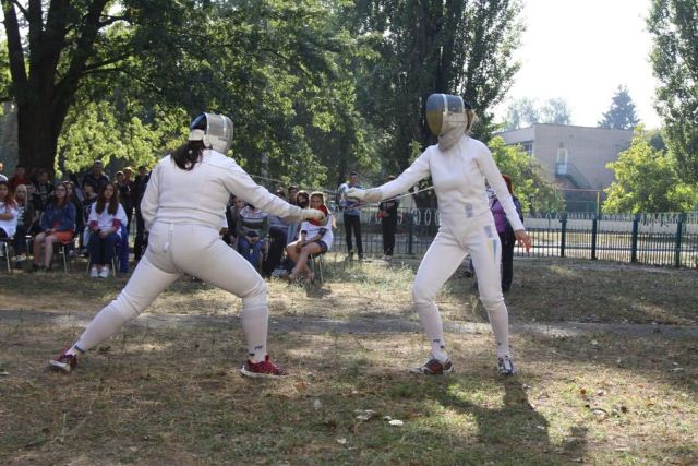 Черкаські фехтувальники провели Олімпійський урок в училищі