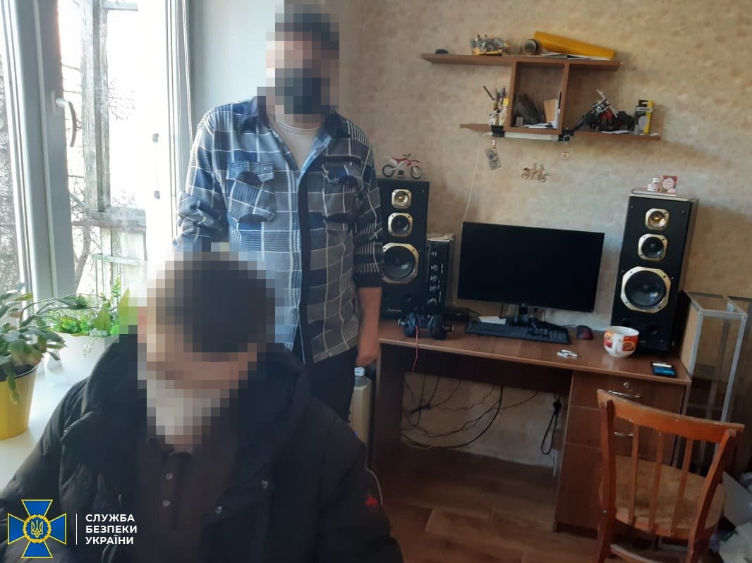 На Черкащині СБУ викрила хакера, який зламував смартфони