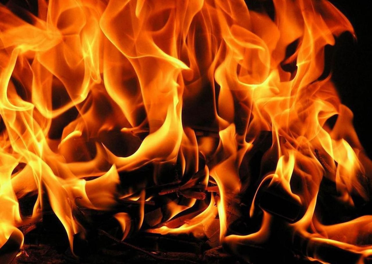 На Черкащині вогнеборці загасили пожежу житлового будинку
