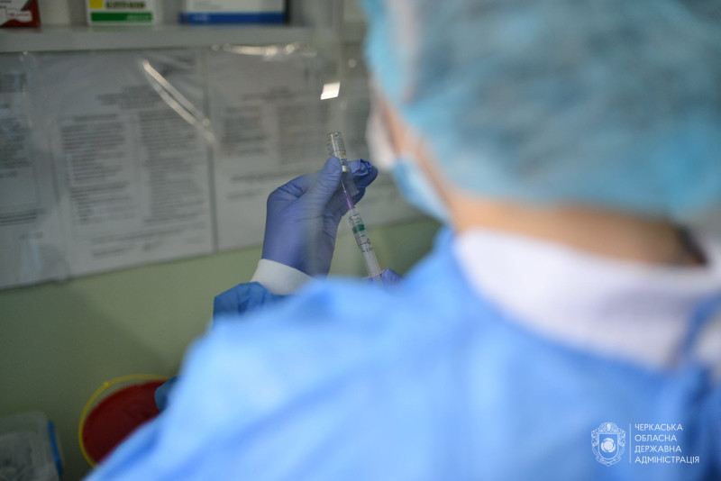 1 800 черкащан вдруге вакцинувалися проти коронавірусу