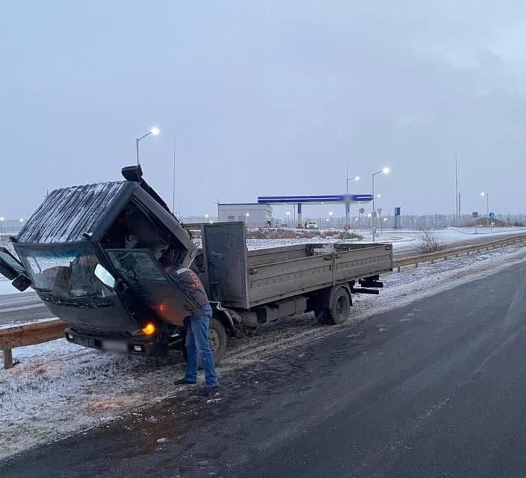 Замерзло пальне: поліцейські Черкащини допомогли водію вантажівки