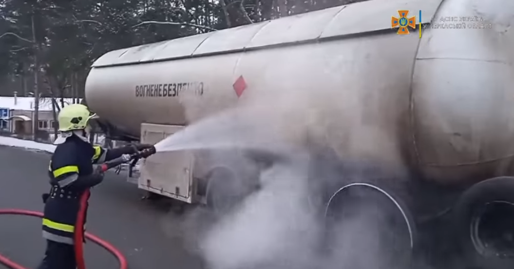 На Черкащині через несправні гальма горіла вантажівка MAN