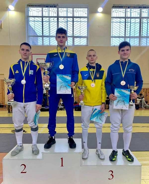 Черкаський фехтувальник здобув «срібло» всеукраїнського турніру з фехтування на шаблях