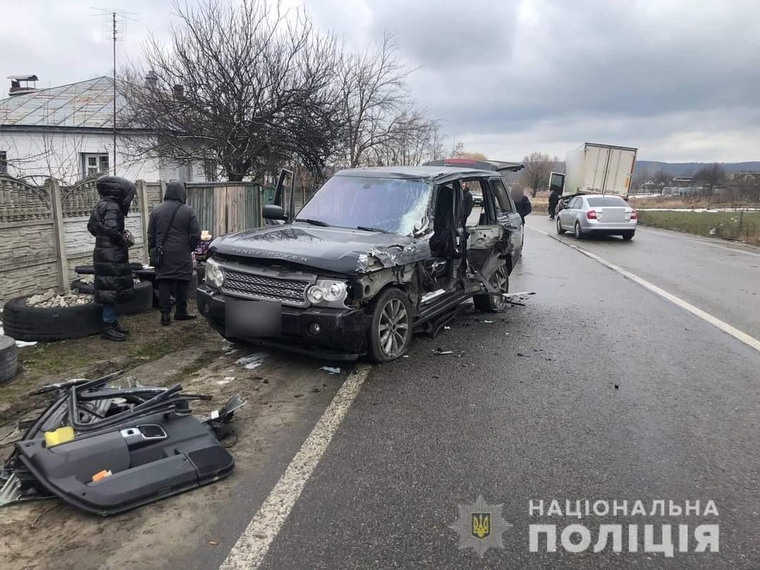 На Черкащині зіштовхнулися вантажівка та легковик: є потерпілі