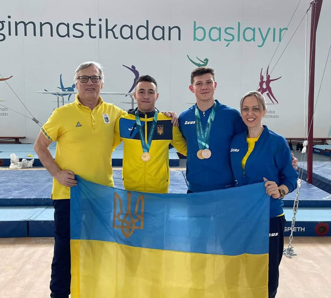 Черкаські спортсмени повернулися з медалями з Кубка світу із гімнастики