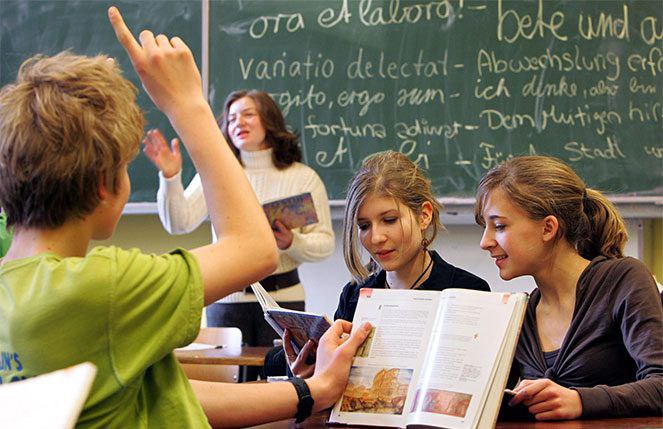 Учнів із України не оцінюють: особливості навчання у Німеччині